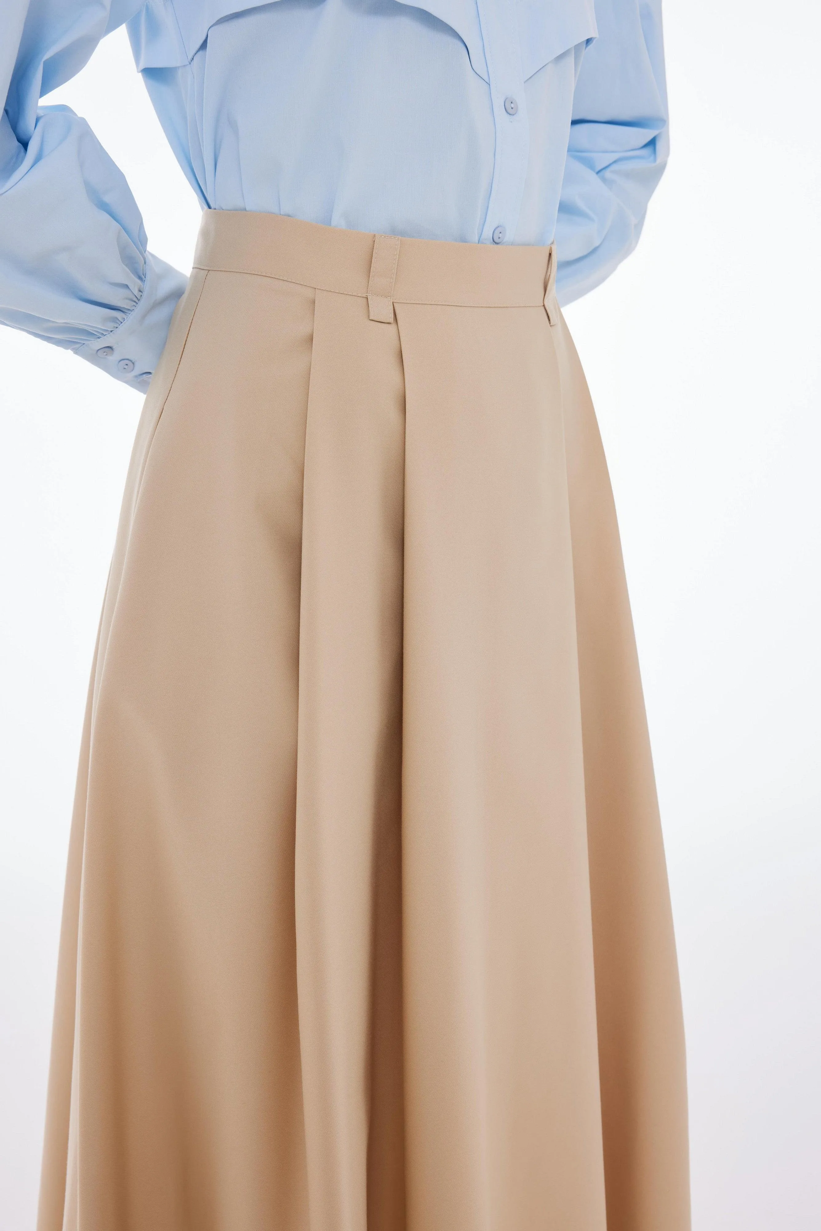 HIGH RISE PLEATED MAXI SKIRT BEIGE