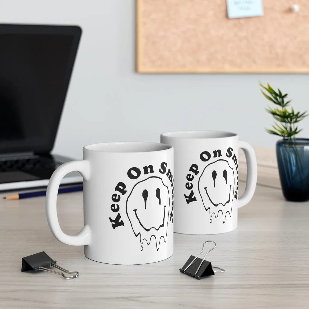 Keep on Smiling Mug - Retro 90s Y2k Grunge Melting Trippy Smiley Face Tea Mug, Vintage happy Face, Gift for Coffee