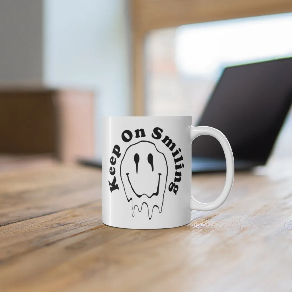 Keep on Smiling Mug - Retro 90s Y2k Grunge Melting Trippy Smiley Face Tea Mug, Vintage happy Face, Gift for Coffee